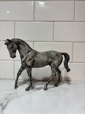 Breyer 2004 Halloween Holiday Horse Cryptic Glow In The Dark Big Ben Special Run